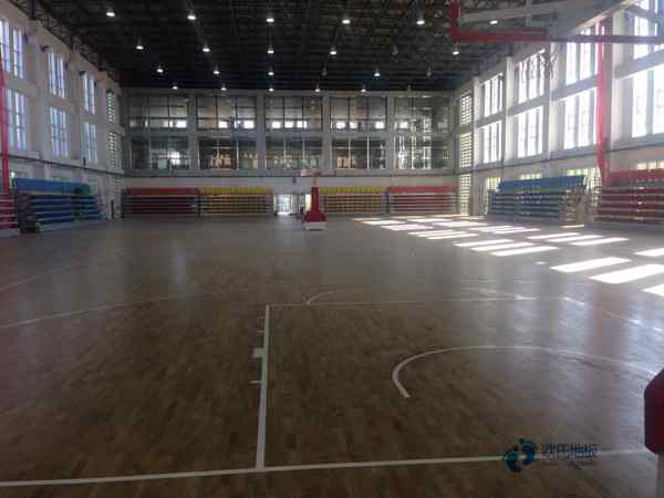 24厚木地板篮球场施工技术方案